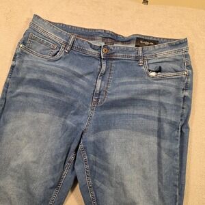 The Perfect Jean NYC Athletic Fit Men 42x30 Medium Wash Blue Stretch Denim